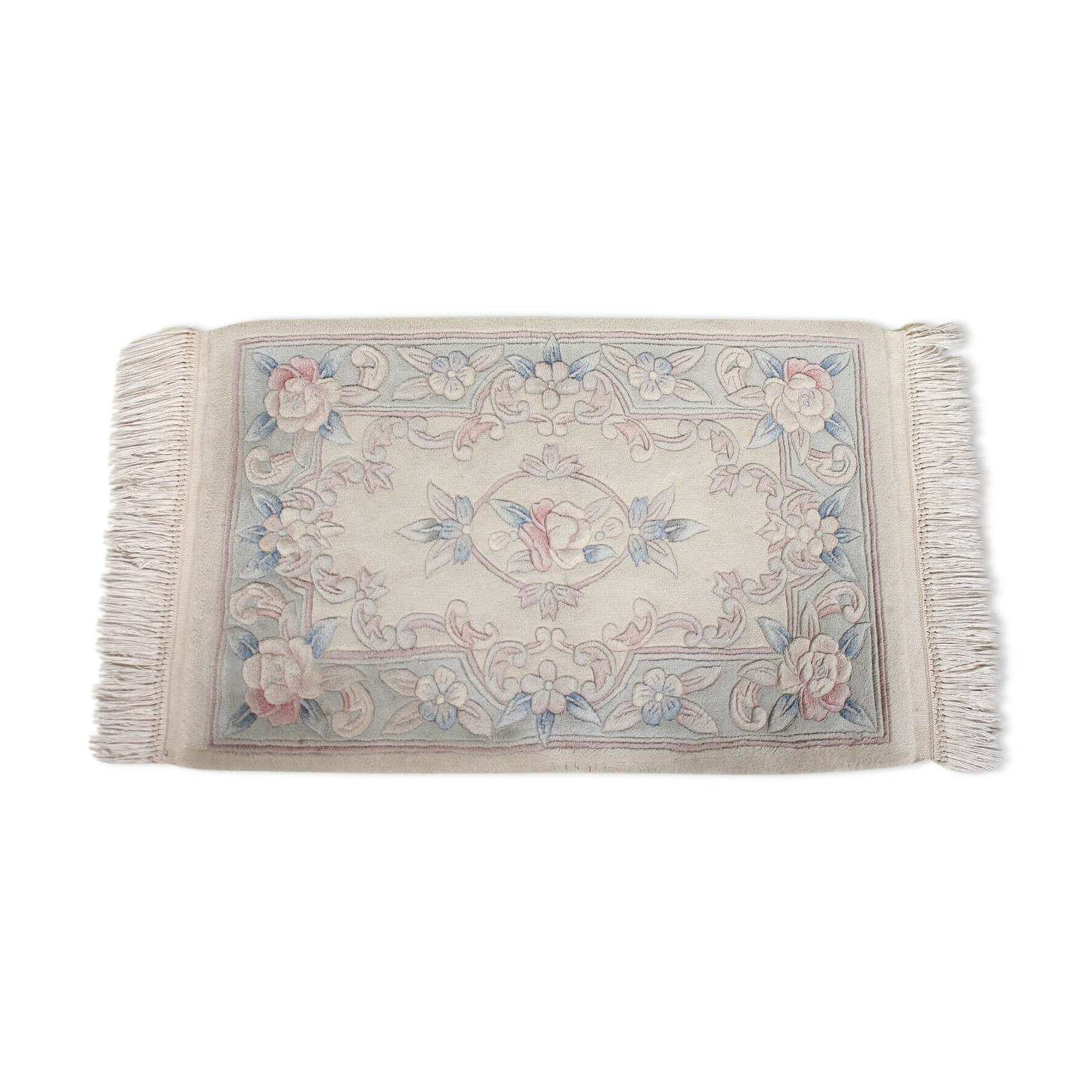 Chinese tassel rug with floral pattern on beige background 118x61cm