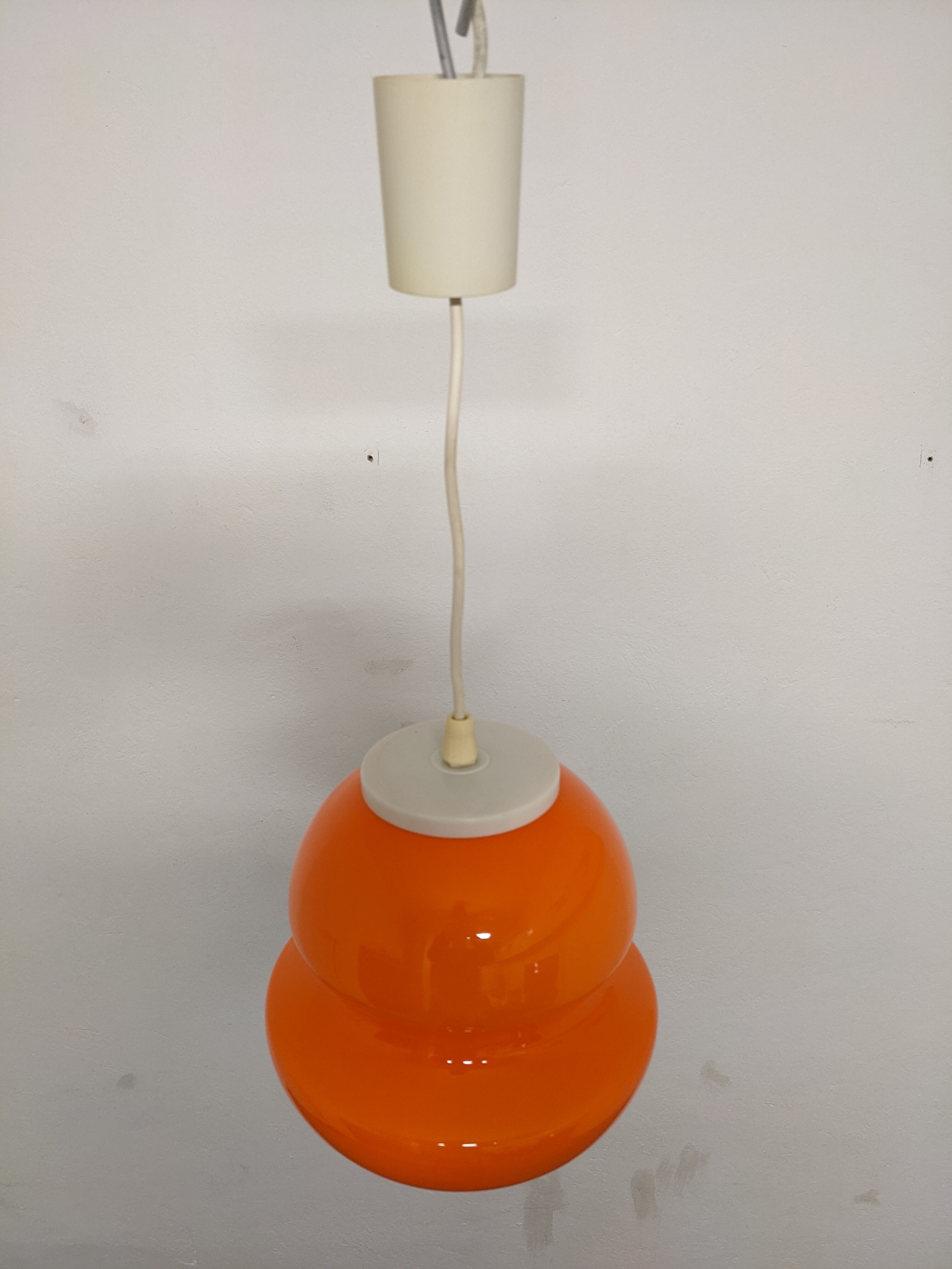Orange opaline suspension from the 60s/70s