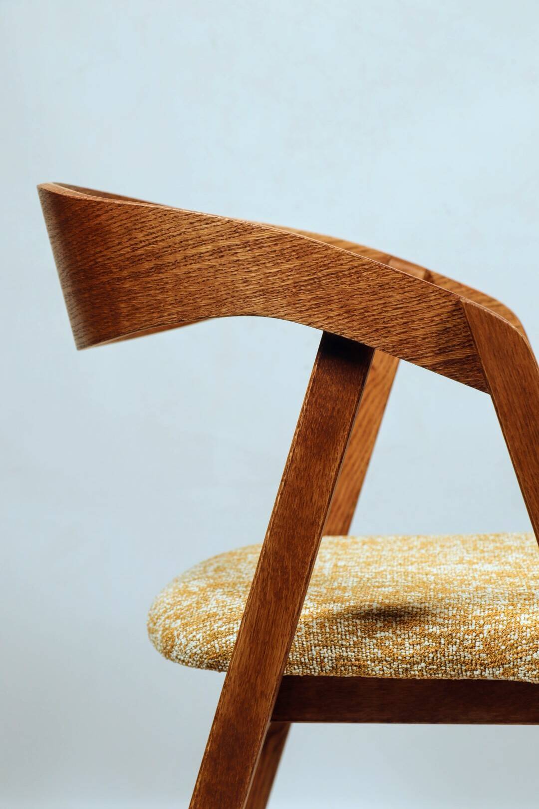 Oak wood Dining Chairs Yellow Vintage Upholstery, personalize option, HoReCa spaces