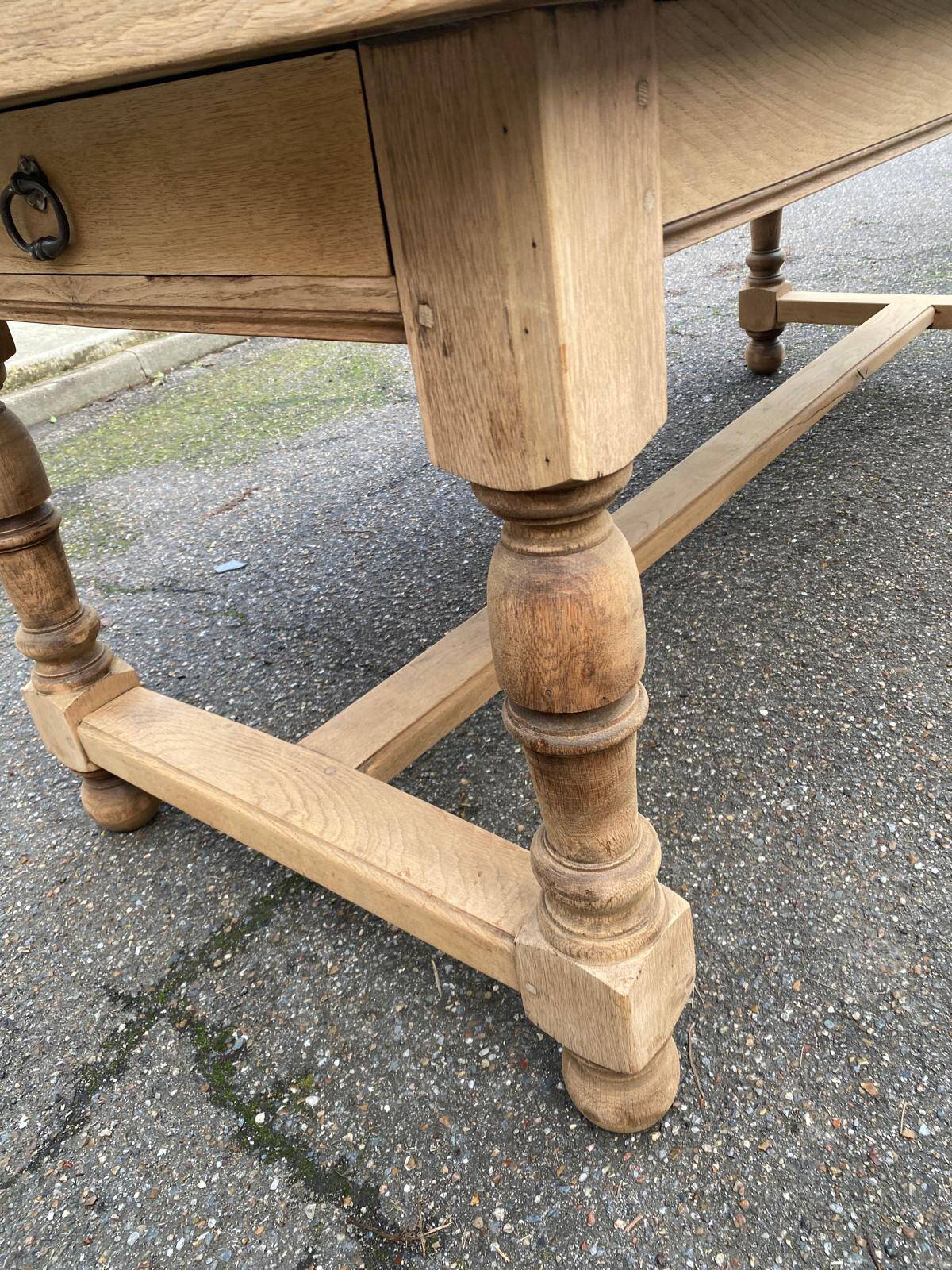 Renovated extendable farmhouse dining table in solid oak, 19th century, 200-300cm.