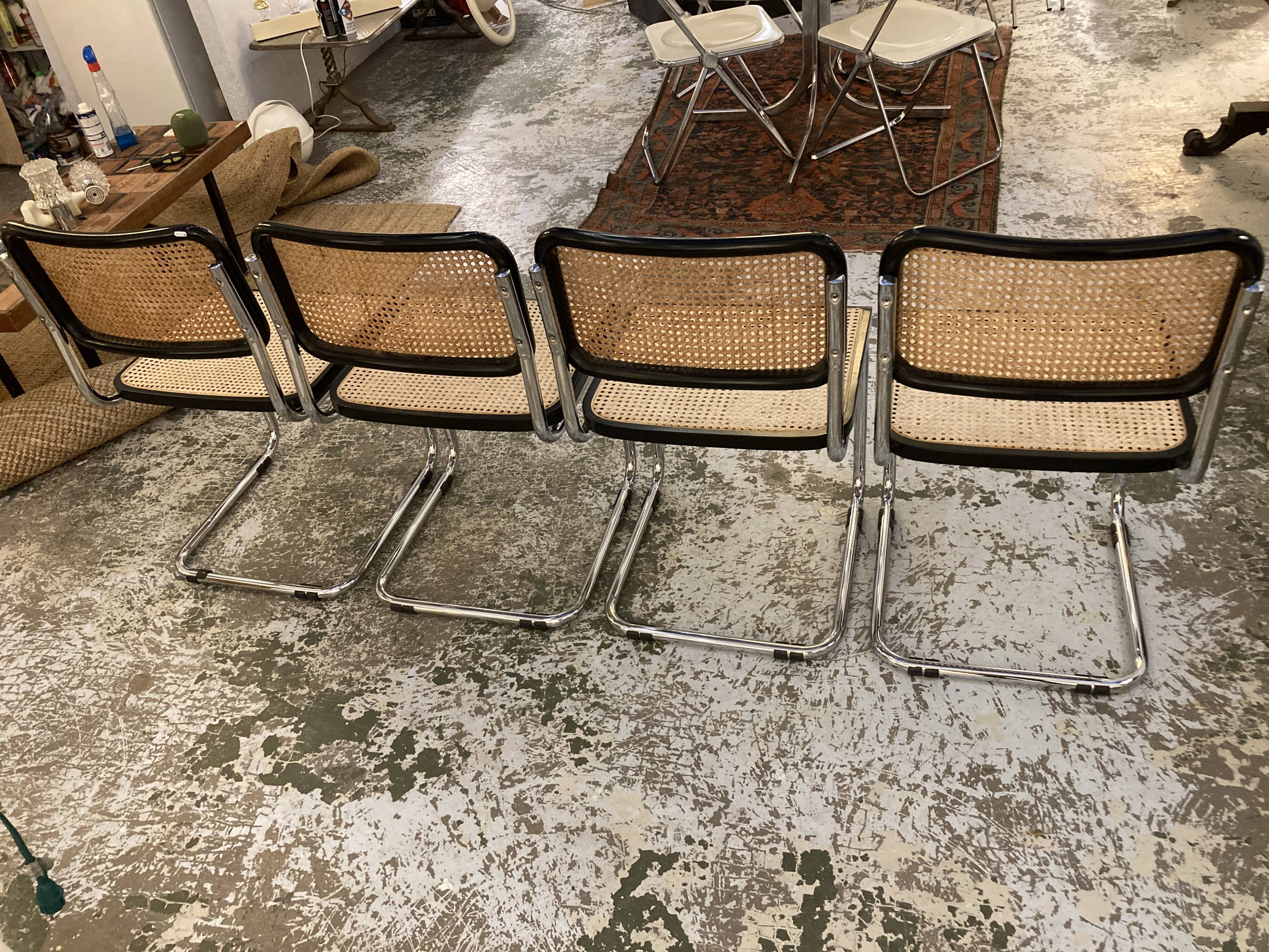 Series of 4 chairs B32 Cesca de Breuer