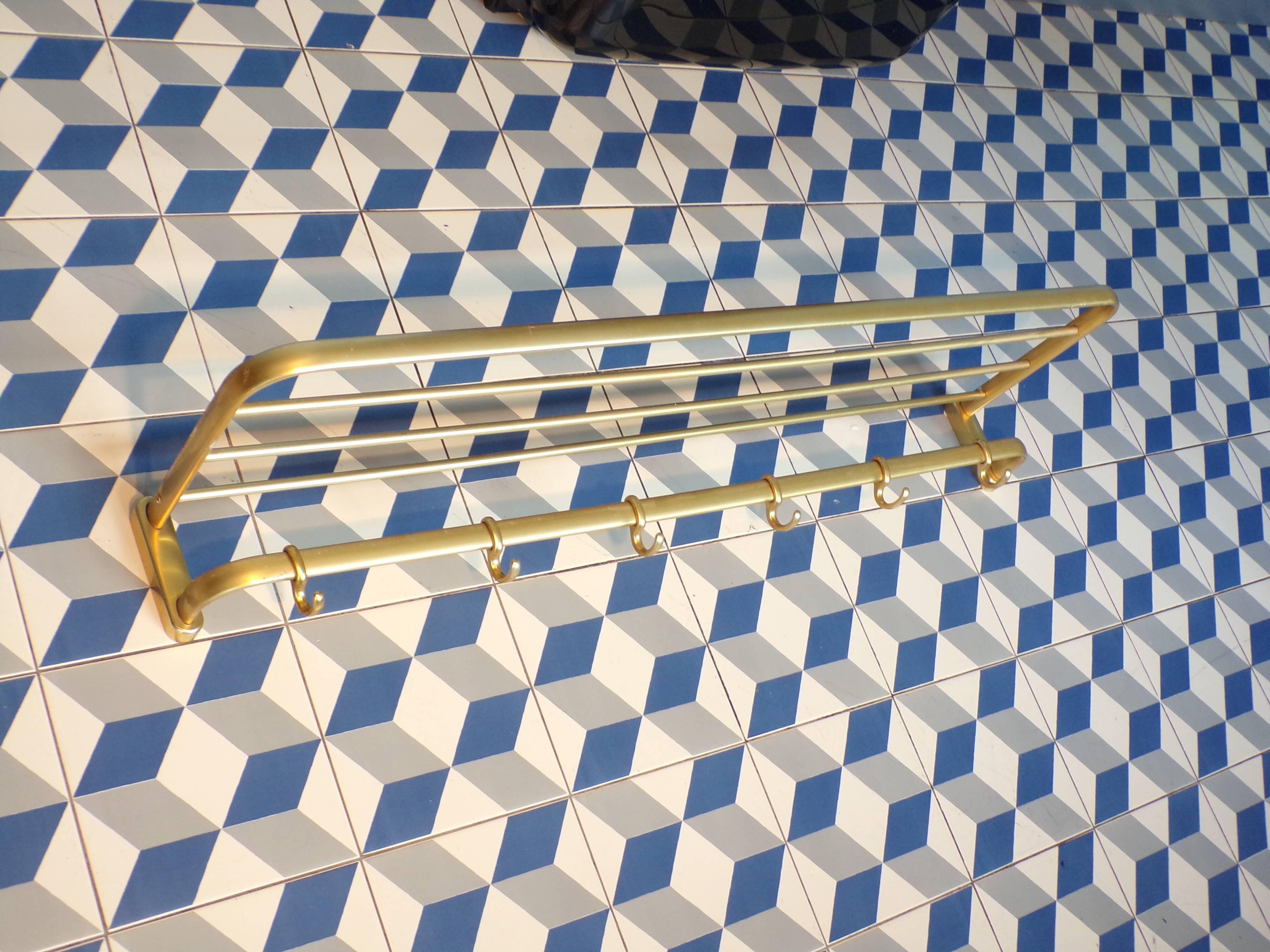 Vintage coat rack with 6 movable hooks