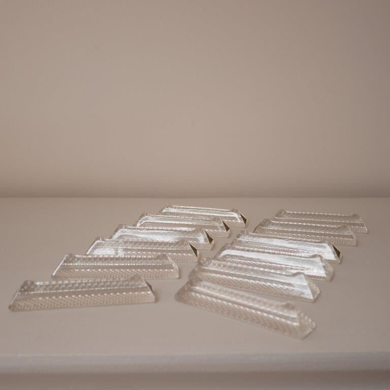 Lot 12 crystal knife holders