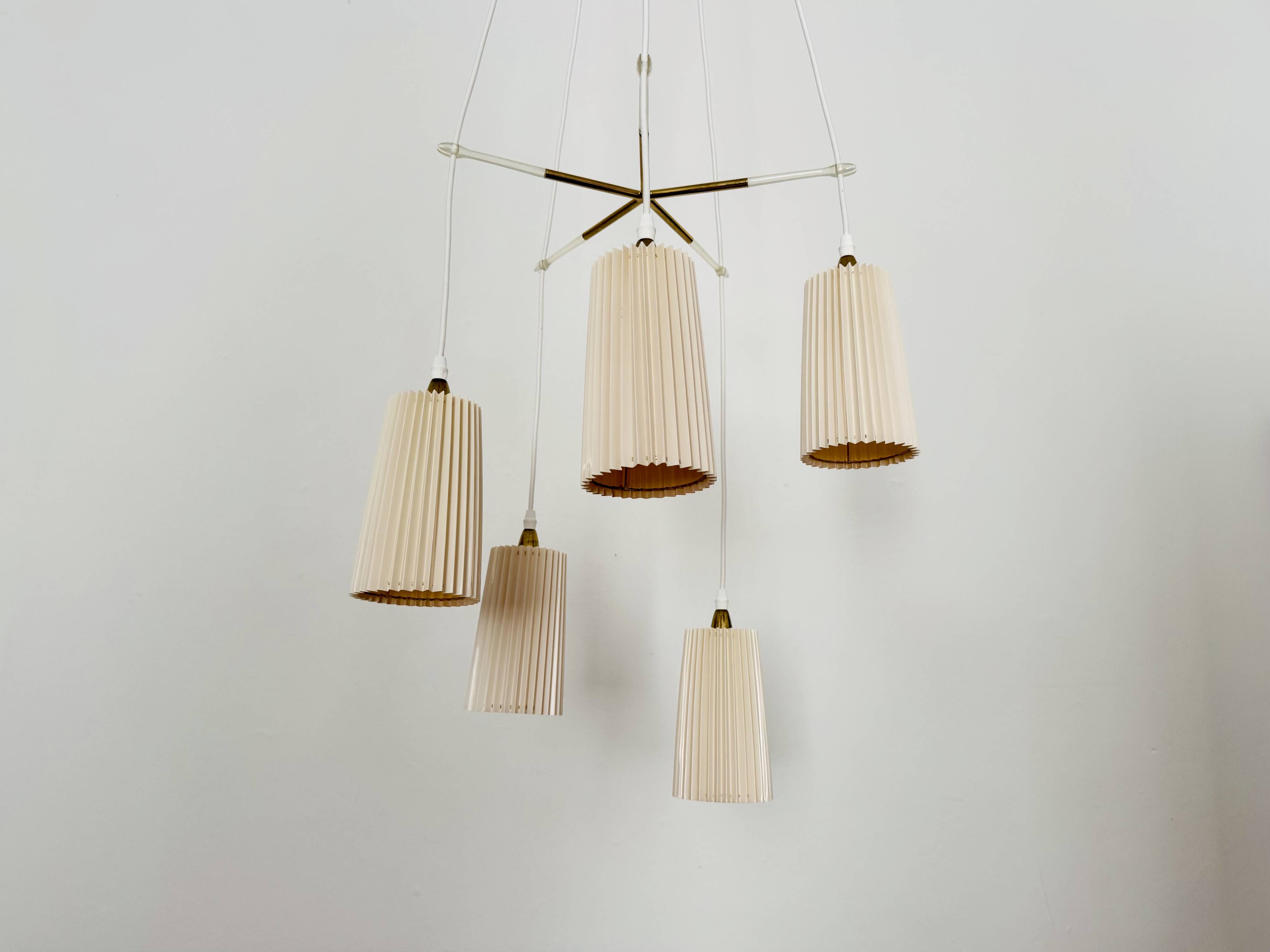 Lustre en laiton