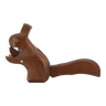 Casse noix en bois en forme d'écureuil, années 50