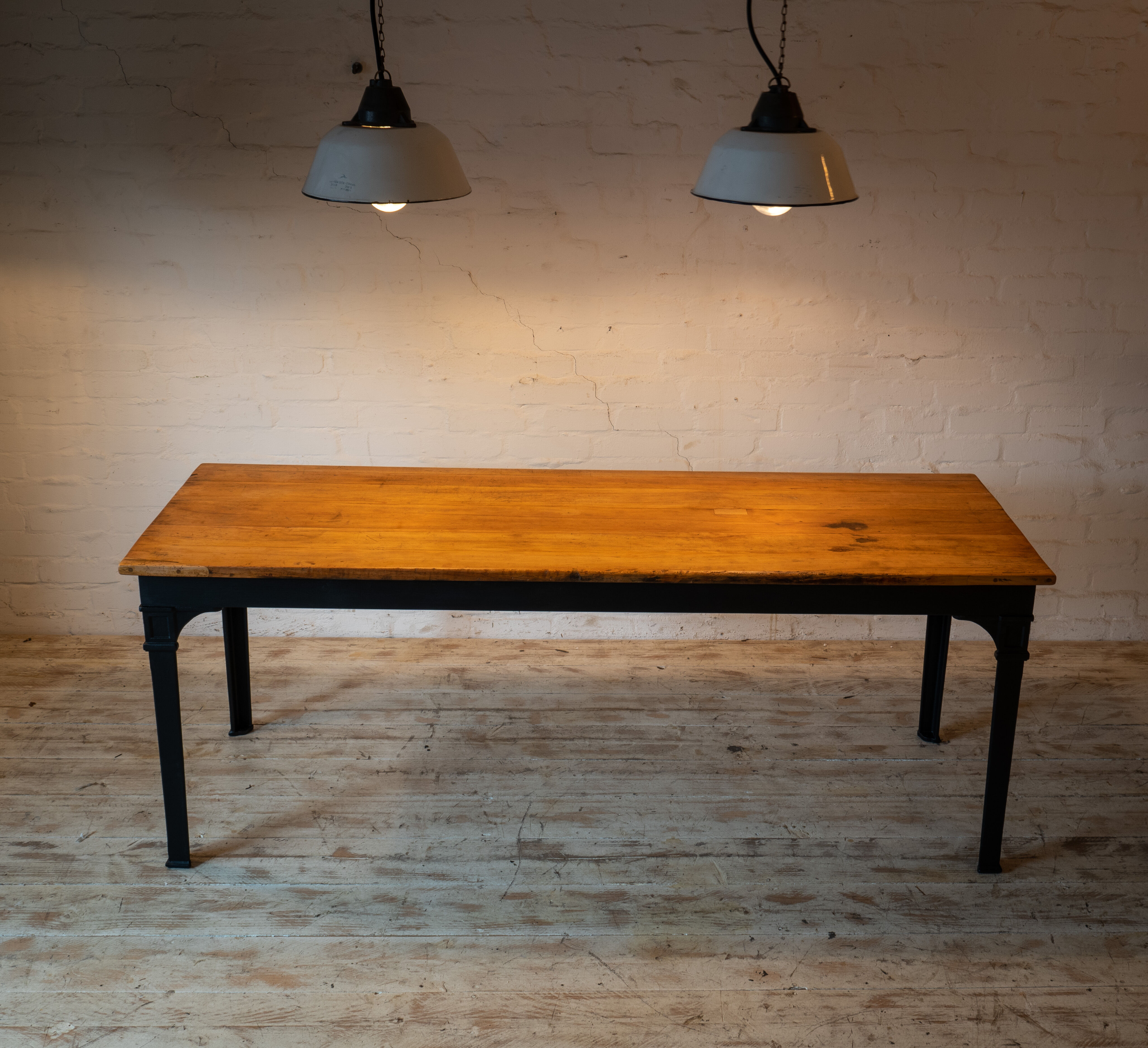 Reichsbahn table with narrow original beech top