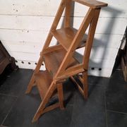 Chaise escabeau en chêne massif