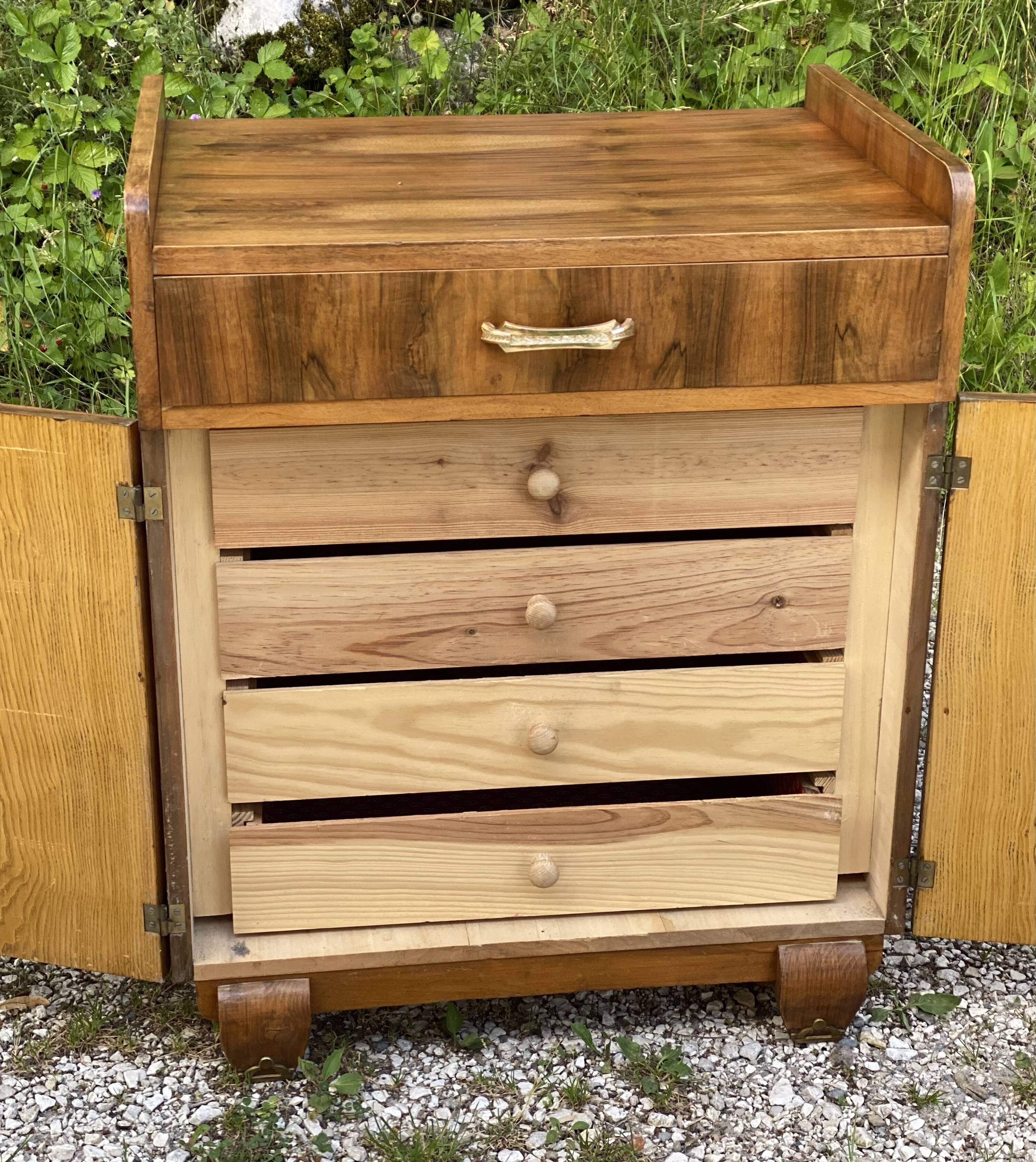 Vintage 1950s 5-drawer chest of drawers