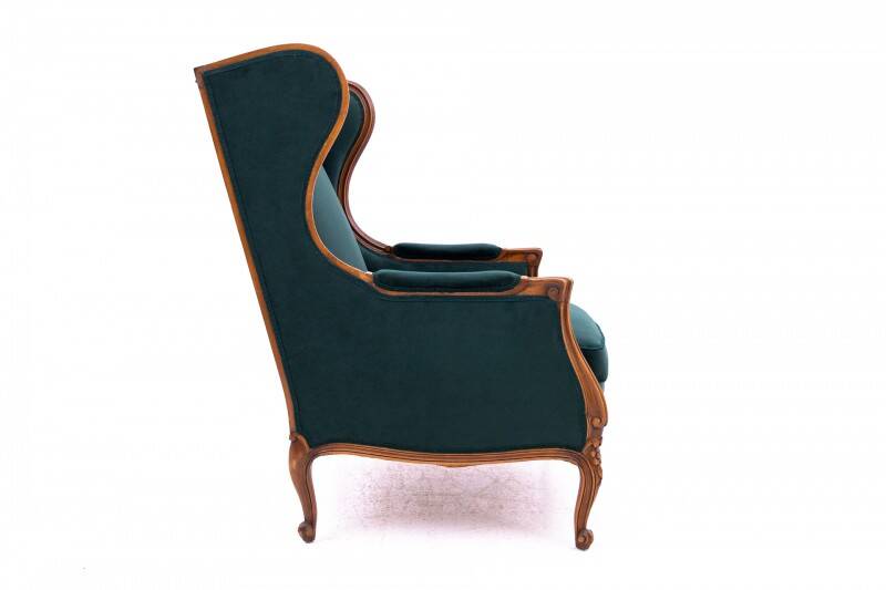 Fauteuil français ancien datant d'environ 1890. Après restauration.