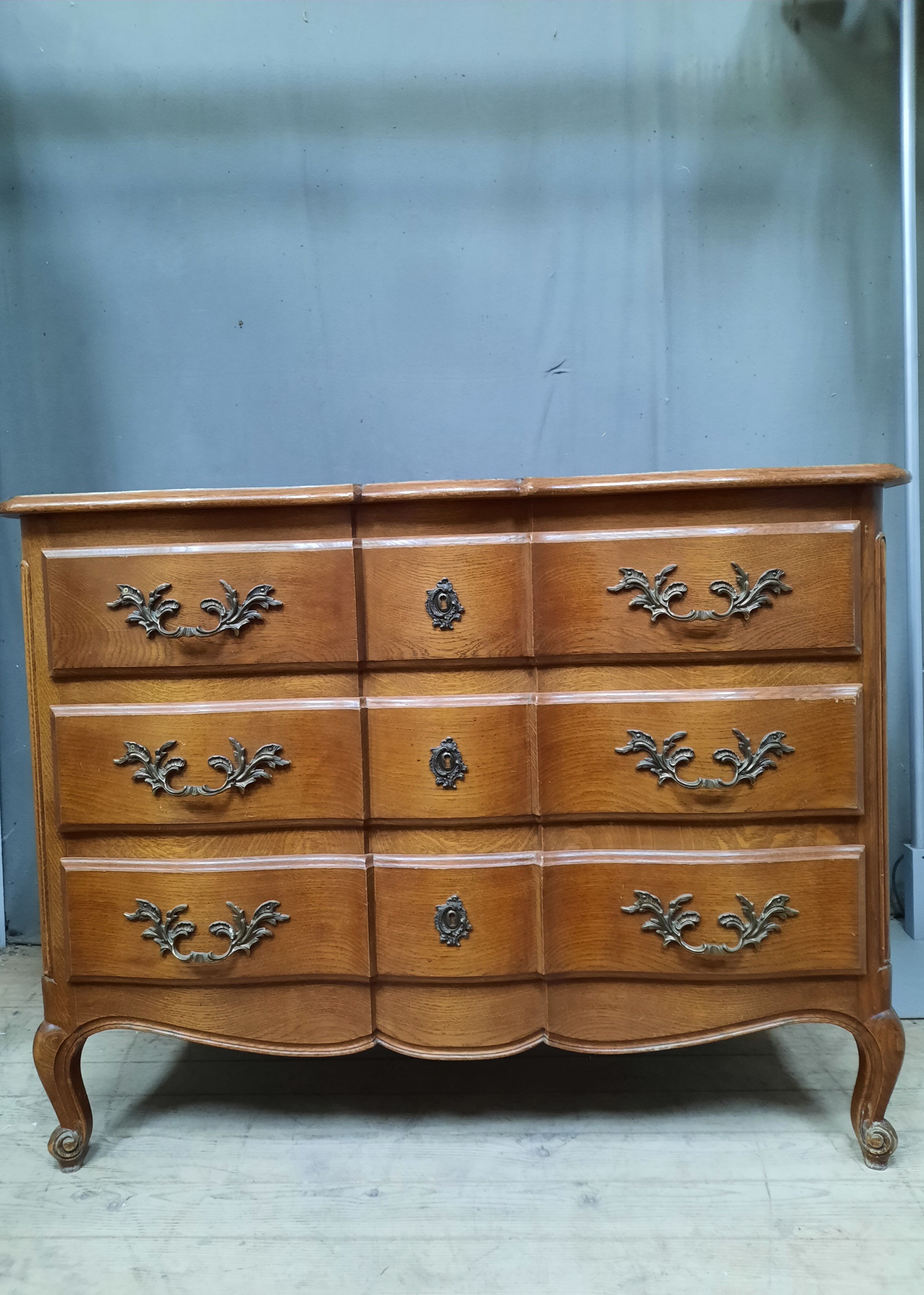 Chest of drawers oak crossbow
