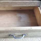 Armoire parisienne décapée, bois brut
