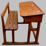 Child desk