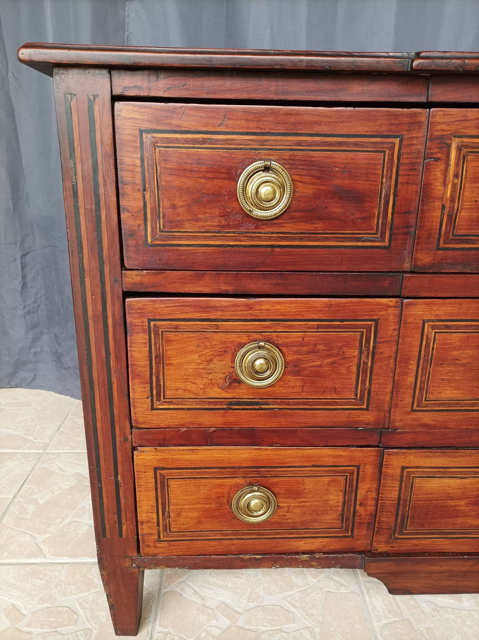 Louis XVI chest of drawers 18th