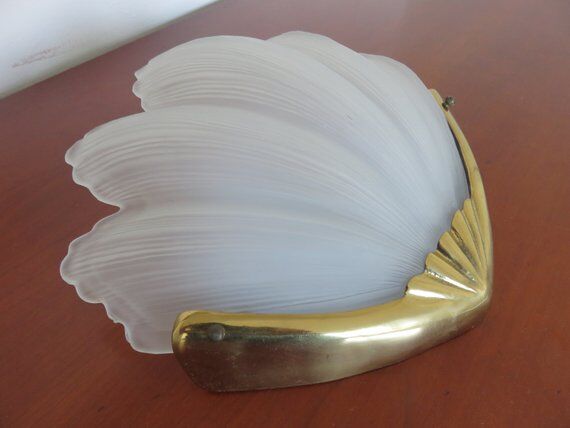 Art deco "shell" wall lamp
