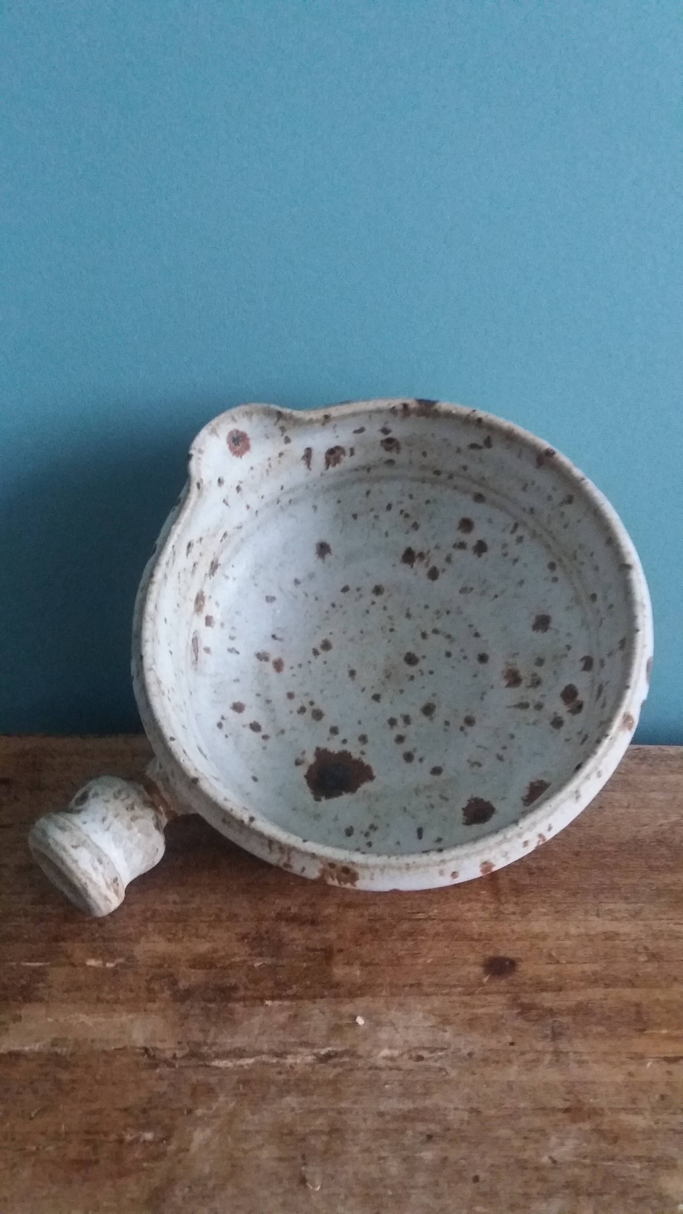 Sauceboat, fondue pot signed Gustave Tiffoche, Saint-Nazaire, 1975