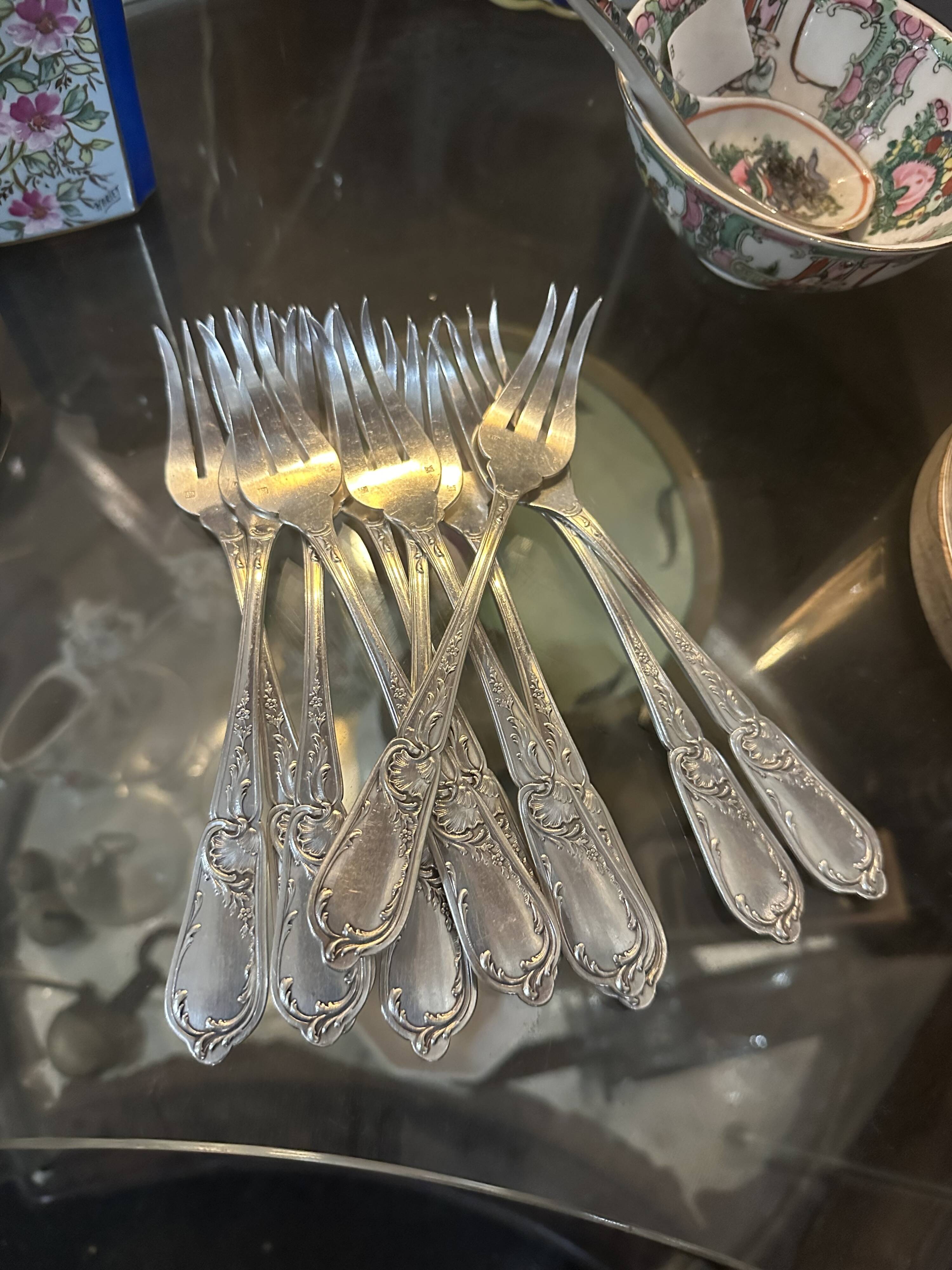Fish cutlery