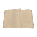 2 white métis sheets