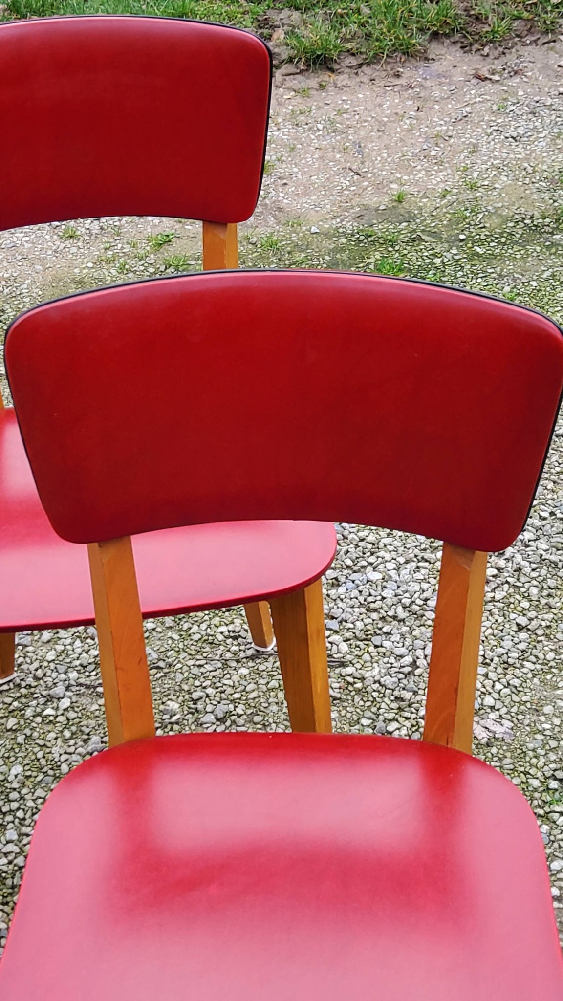 Set of 4 vintage chairs from the 50s in blond beech and red leatherette