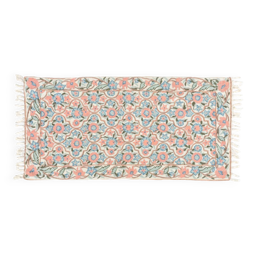 Tapisserie vintage brodée à la main