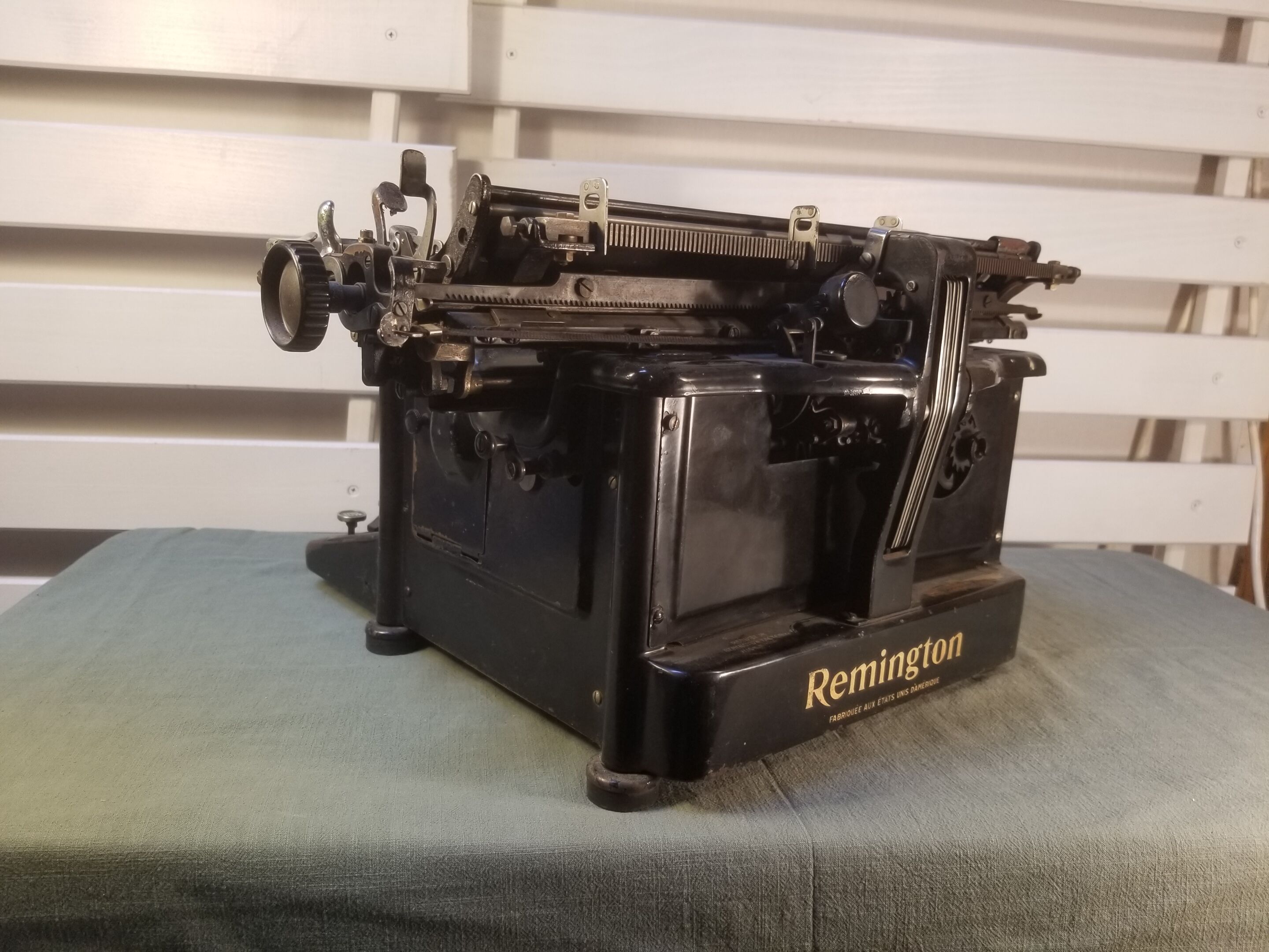 Remington 16 mechanical typewriter - 30s