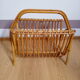 Porte- revue en rotin vintage