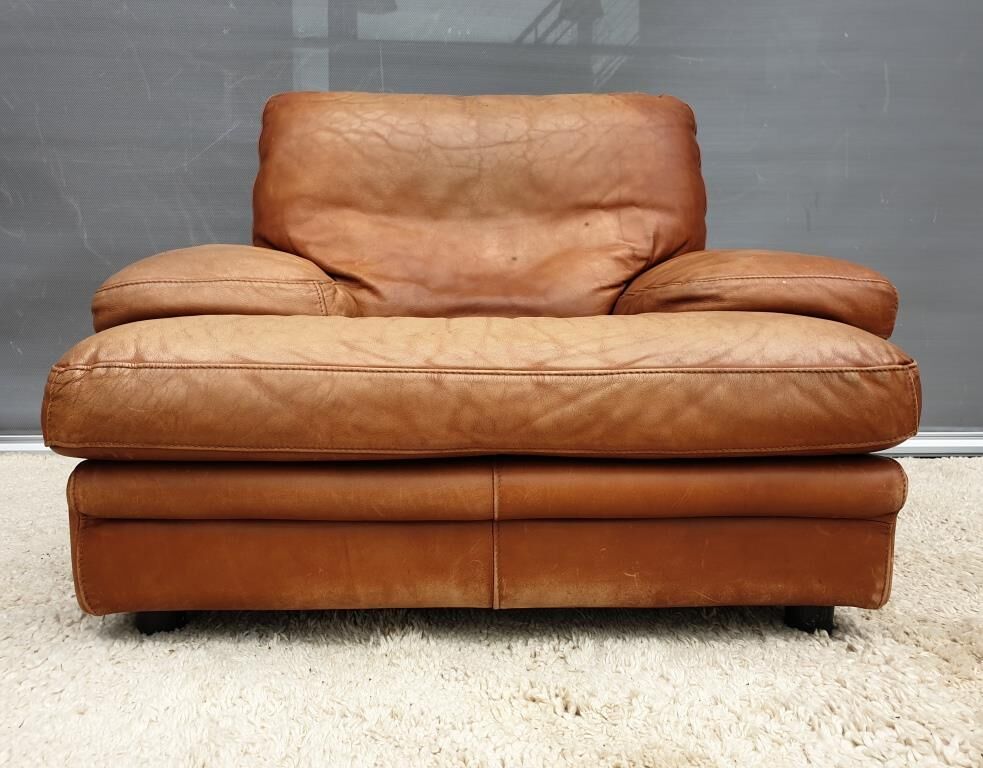 Fauteuil club lounge cuir cognac design 1970
