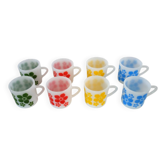 8 coffee cups with floral decoration Arcopal 1970s