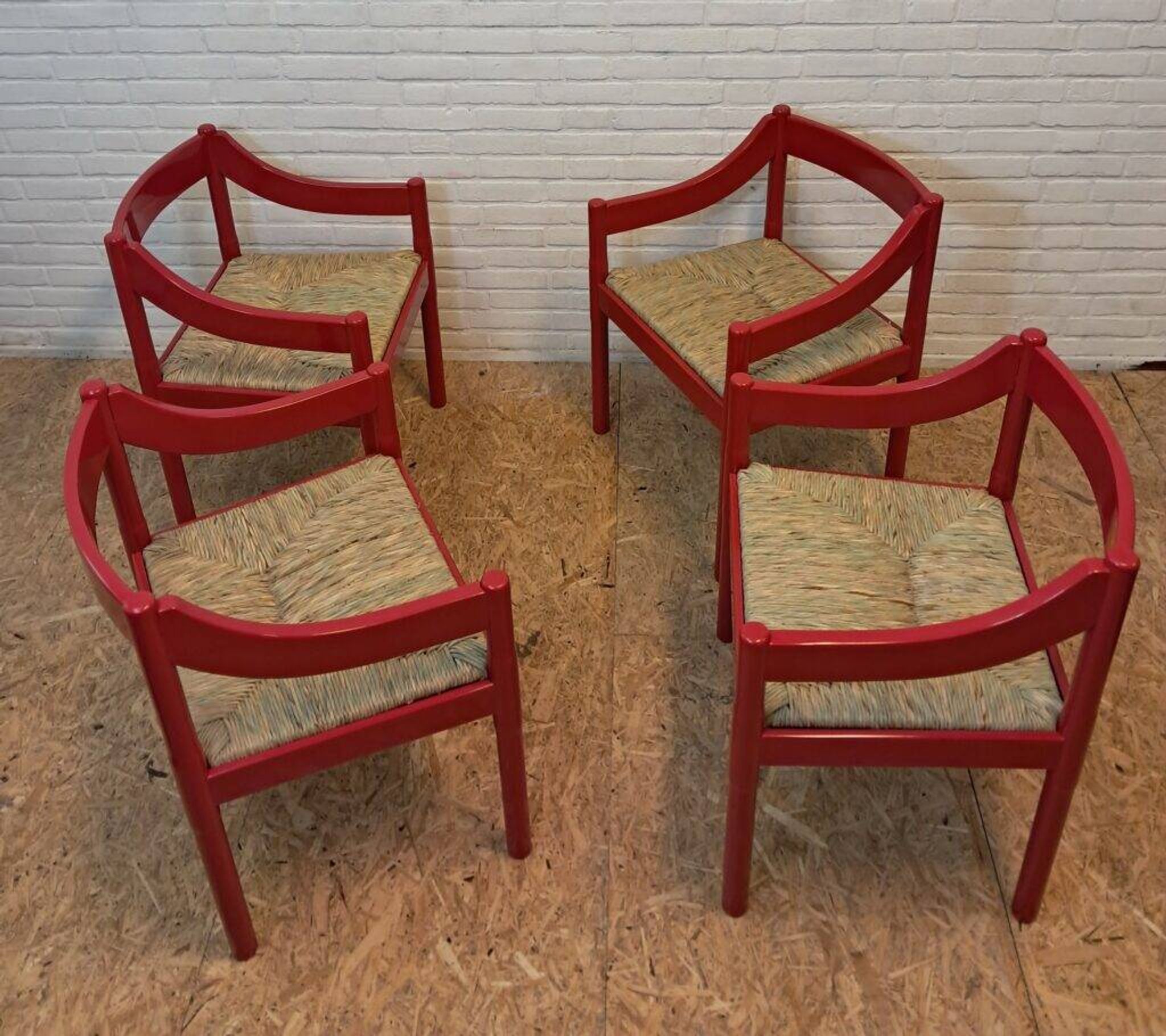 Set of 4 Carimate chairs