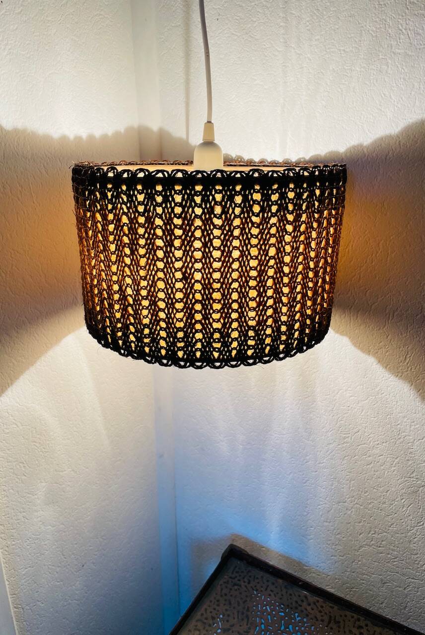 Vintage sisal / jonc de mer pendant light circa 1970's