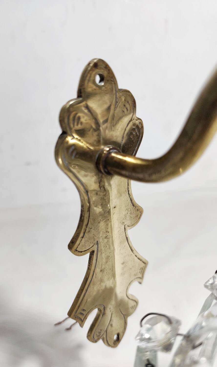 Aplique de pared de cristal. España, 1950s.