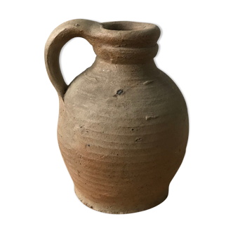 Cruche en terre cuite