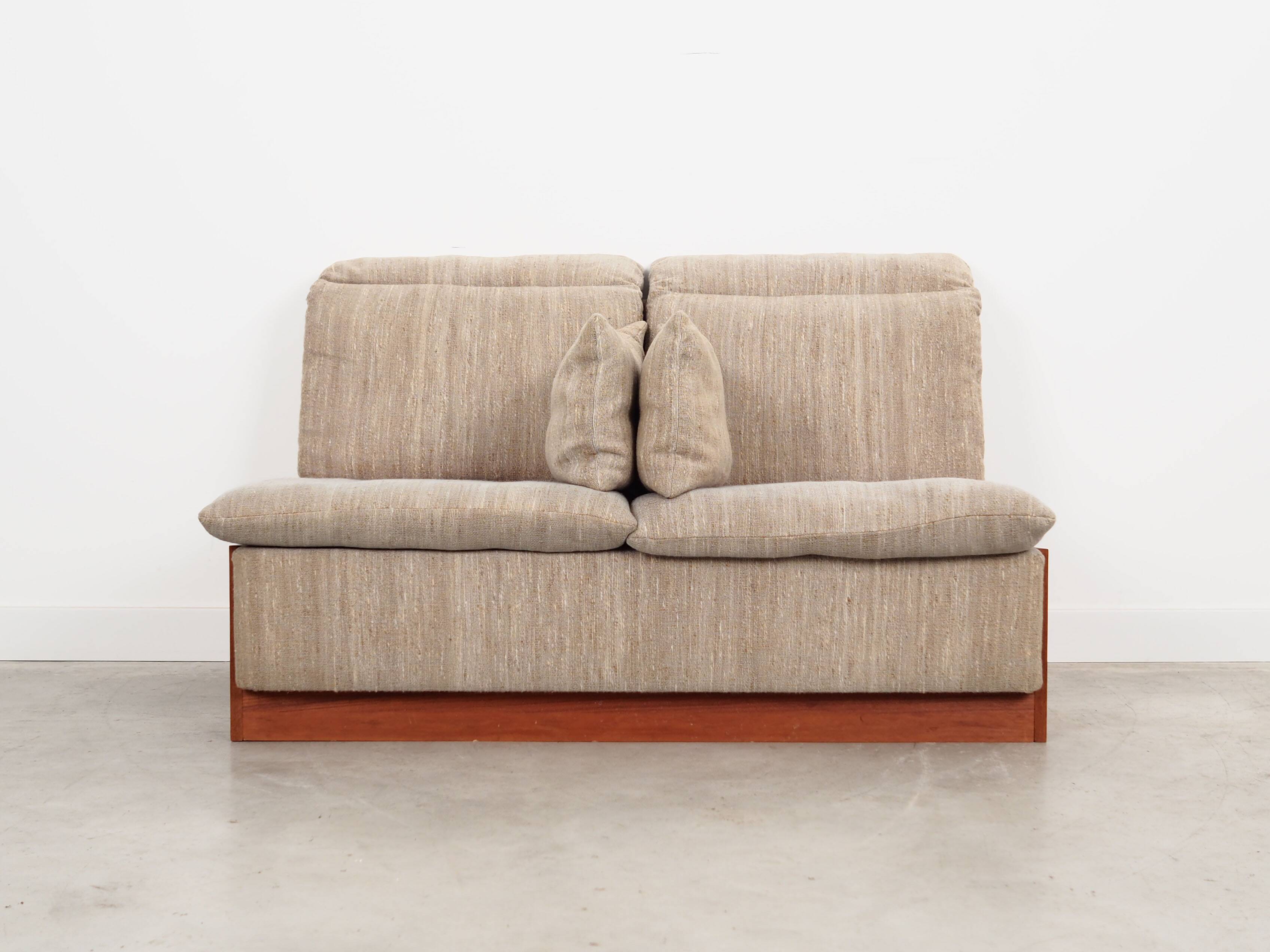 Canapé en teck, design danois, années 1970, production : Danemark