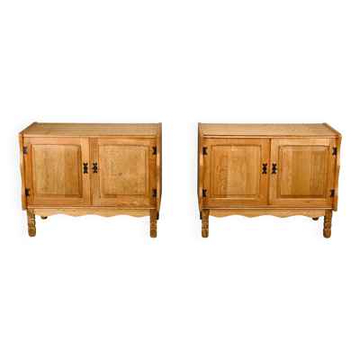 Meubles de chevet ou buffets en chêne de style danois des années 50 par Henning Kjærnulf