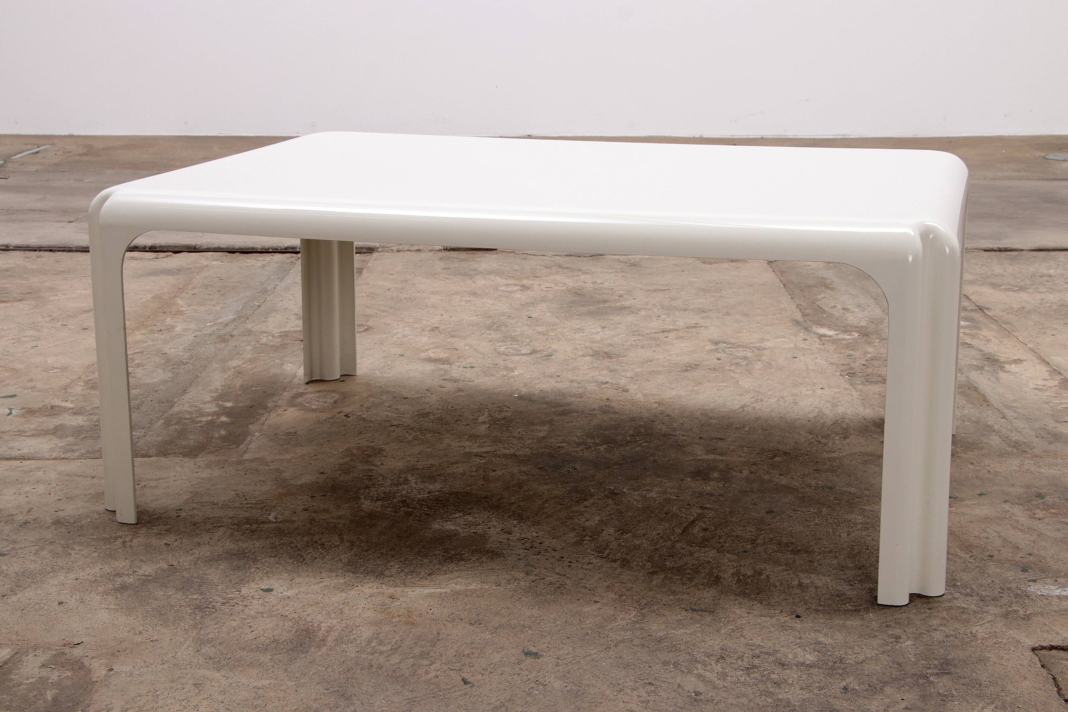 Table basse Vico Magistretti 'Arcadia' Artemide Milano, 1970 Italie