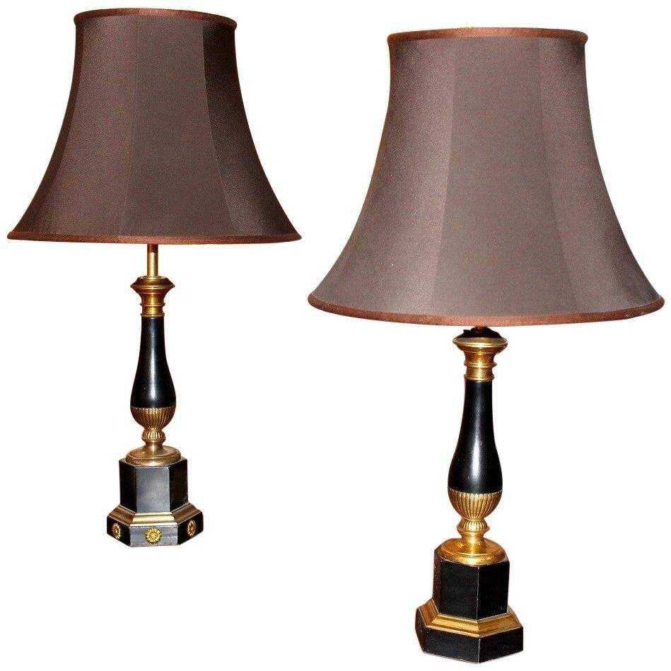 20th Century French Black Enamel Tole and Gilt Bronze Table Lamps with Silk Shade, Set of 2