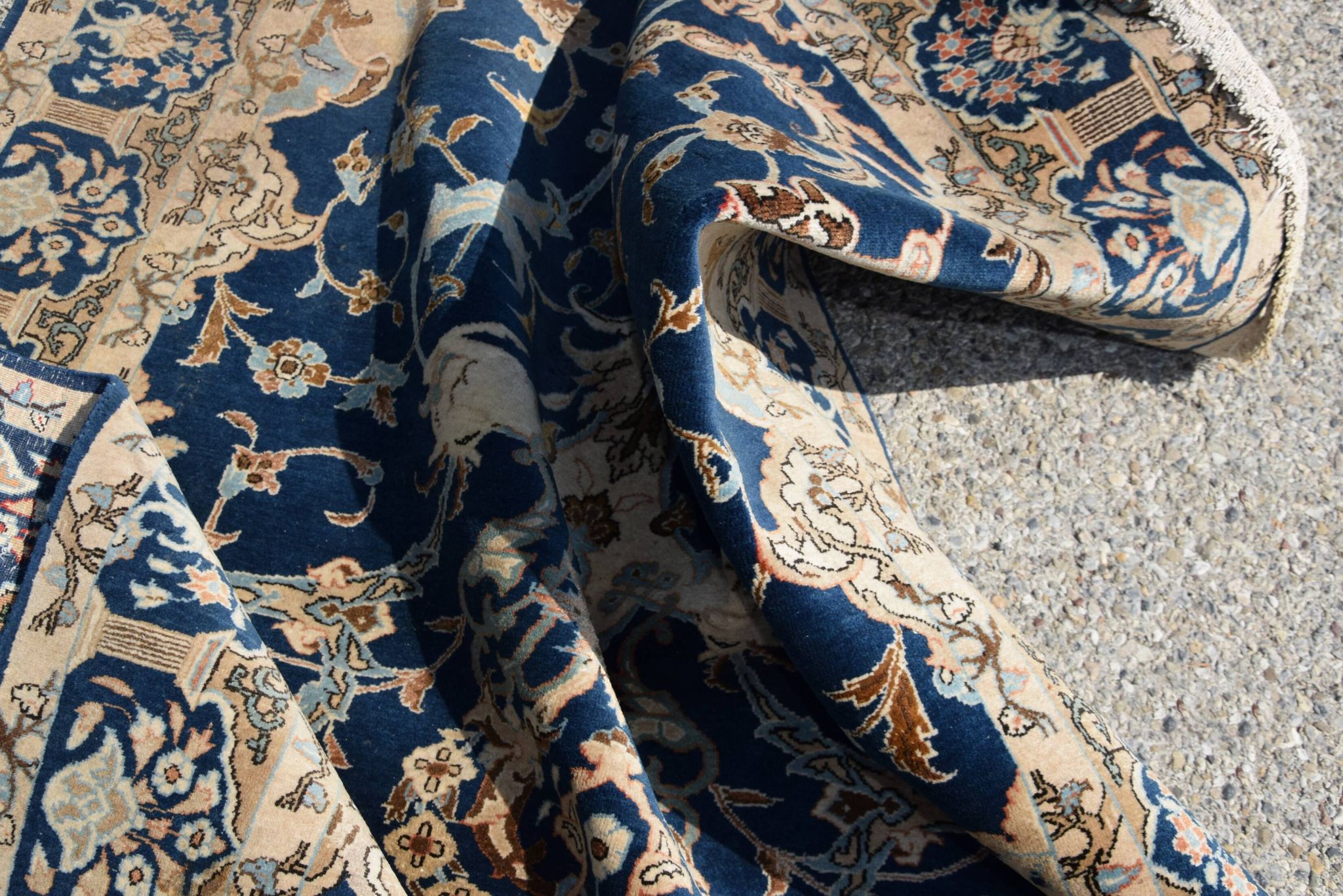 Iranian oriental carpet Kashan - handmade: 1.42 x 2.00 metres in Wool and Silk