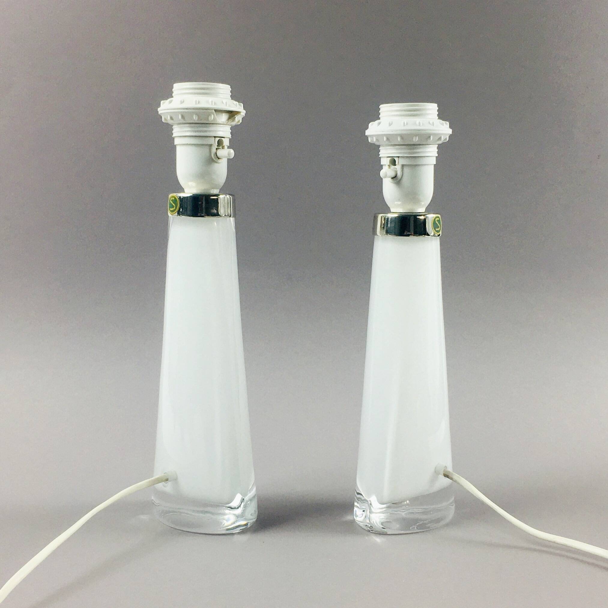 Paire de lampes de table scandinaves en verre modèle RD 1566 par Carl Fagerlund pour Orrefors, Suède, années 1960
