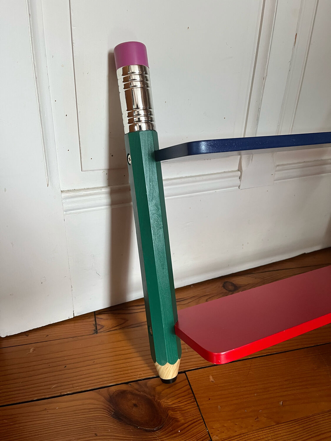 Pencil wall shelf