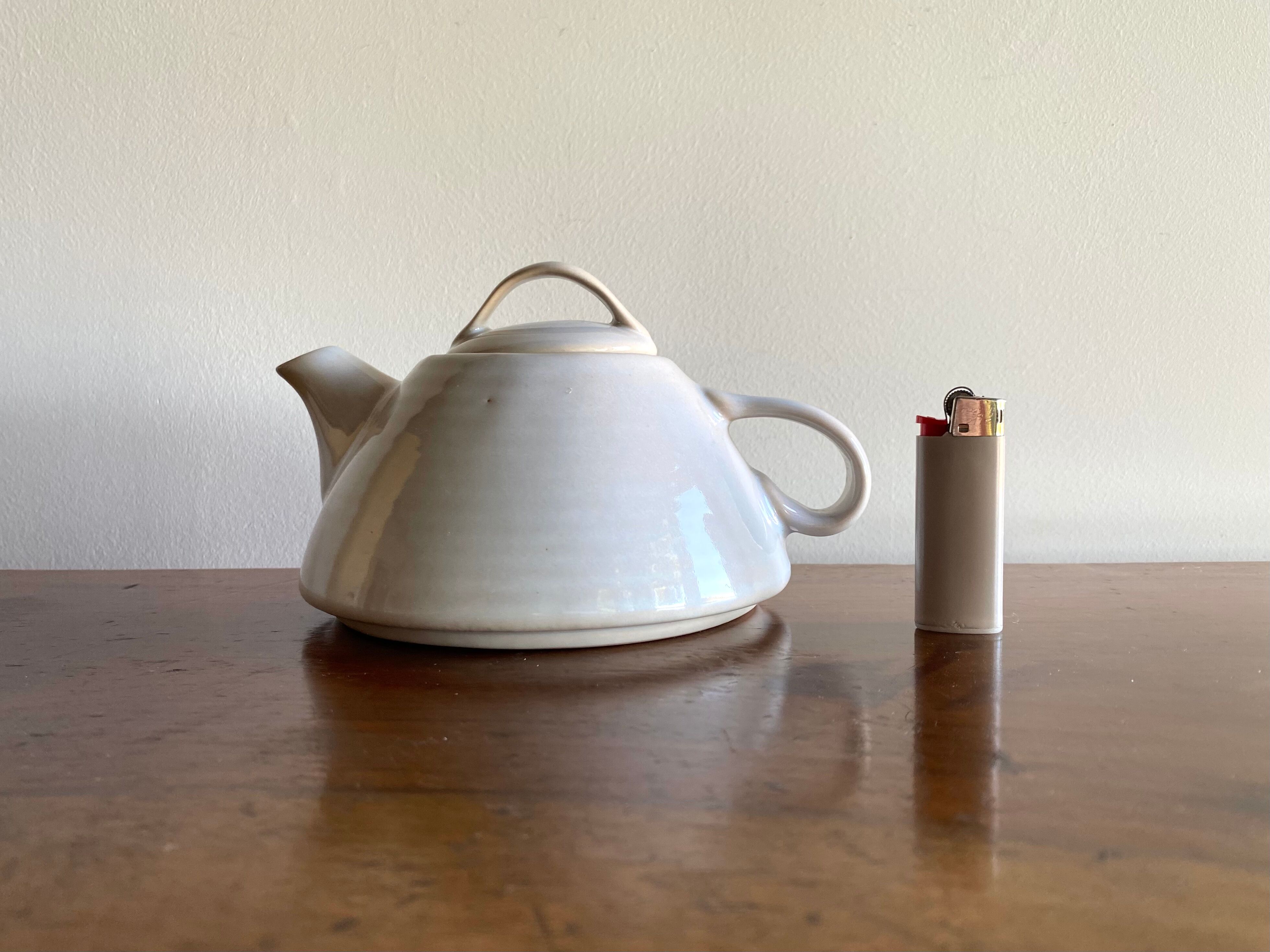 Scandinavian conical teapot 0.5L