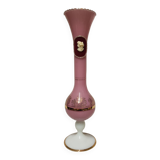 Vase en verre opaline