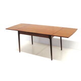 Extendable vintage dining table made in the 60s