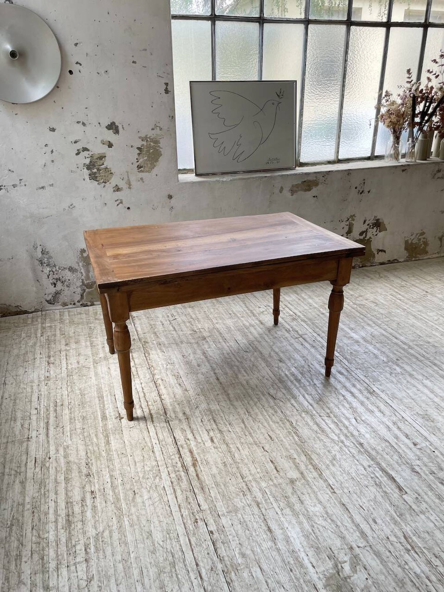 Table de ferme noyer plateau pivotable à allonges