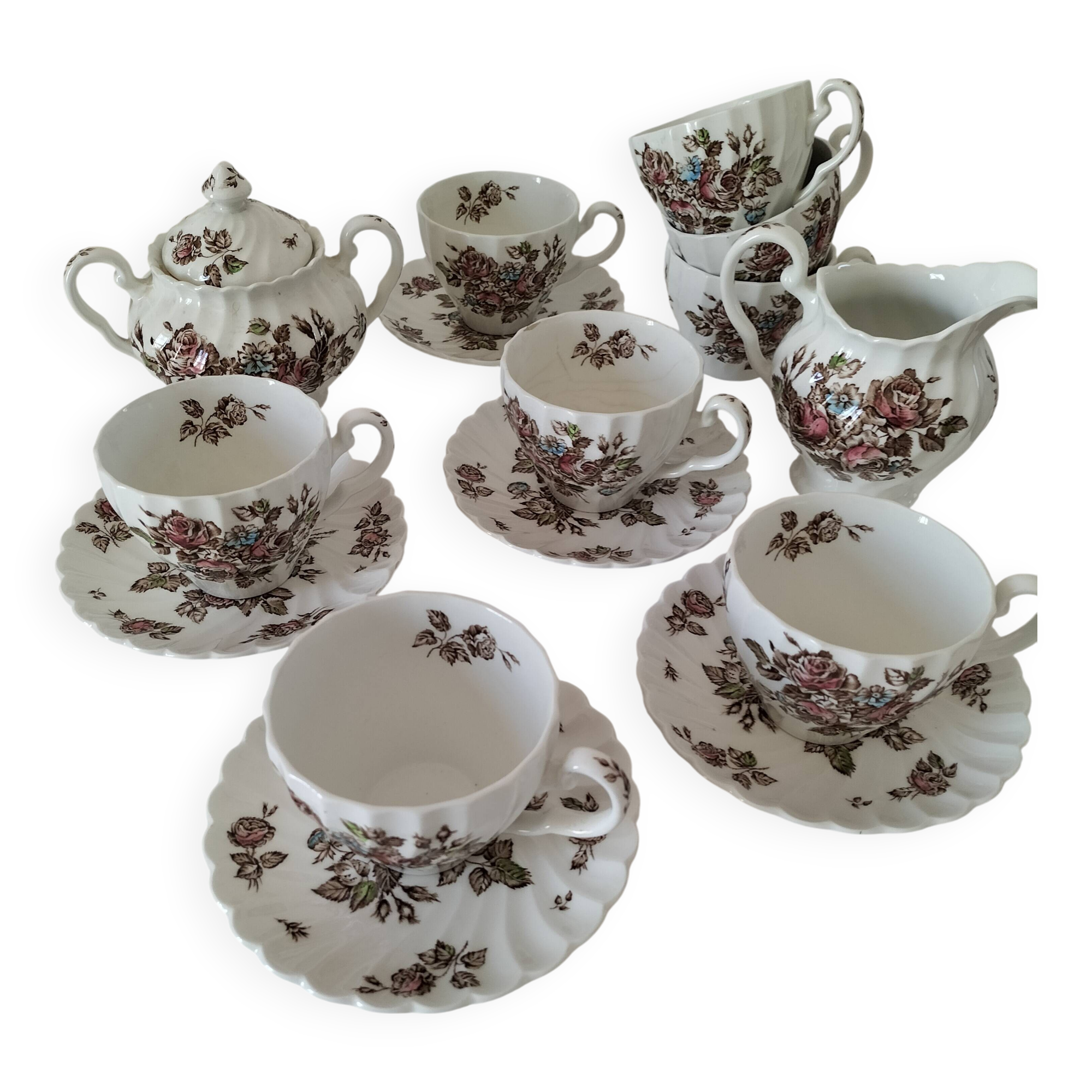 Vintage Johnson Brothers “Devon Sprays” Set