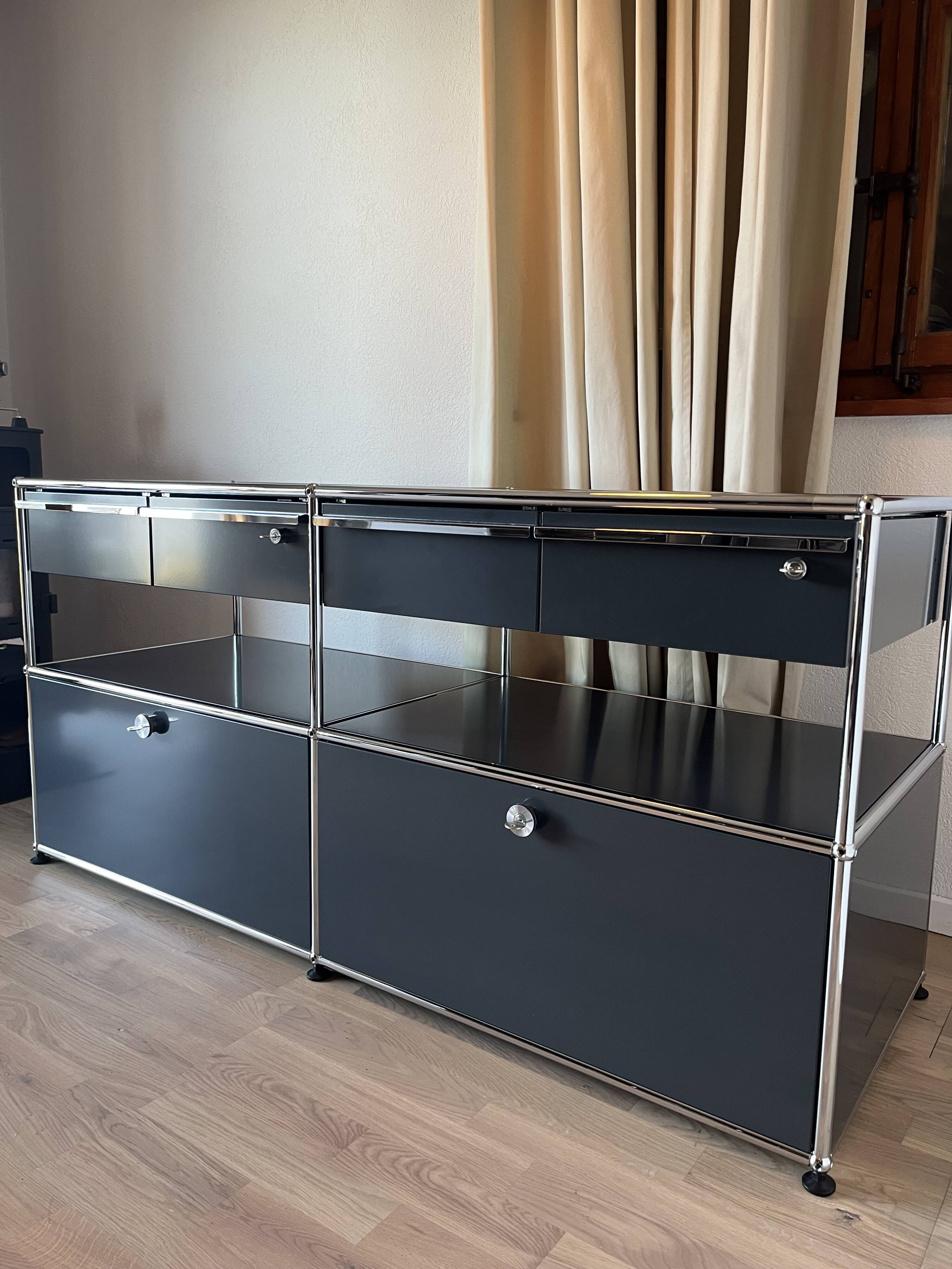 USM Haller chest of drawers in Anthracite Grey