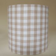 Lampe en céramique avec abat-jour en coton vichy