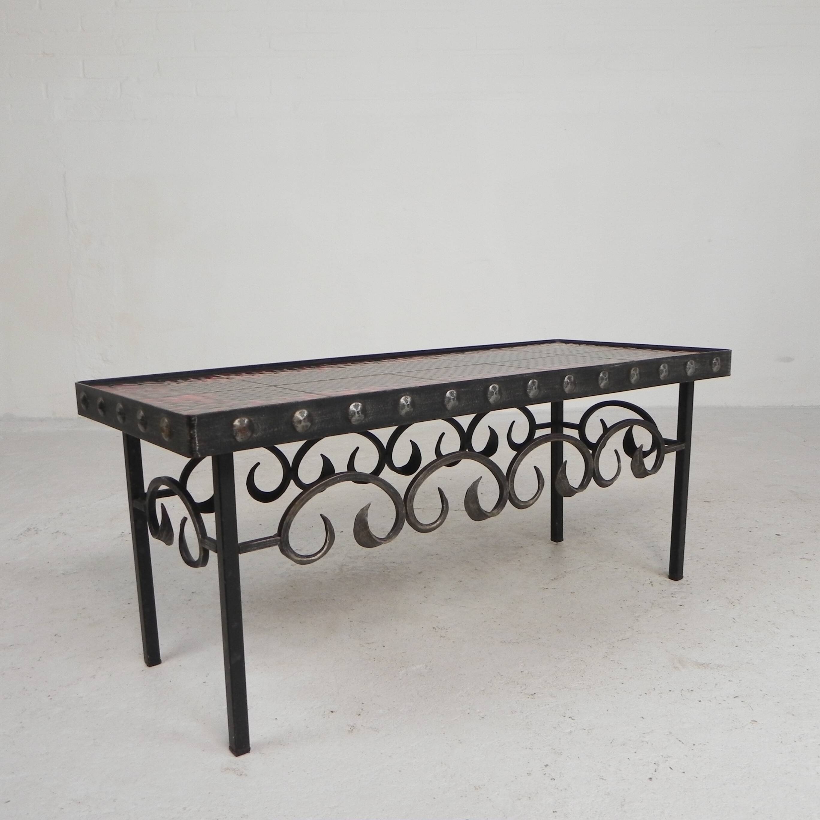 Brutalist mid-century tiled table, with 10 tiles and steel frame, 1960s.