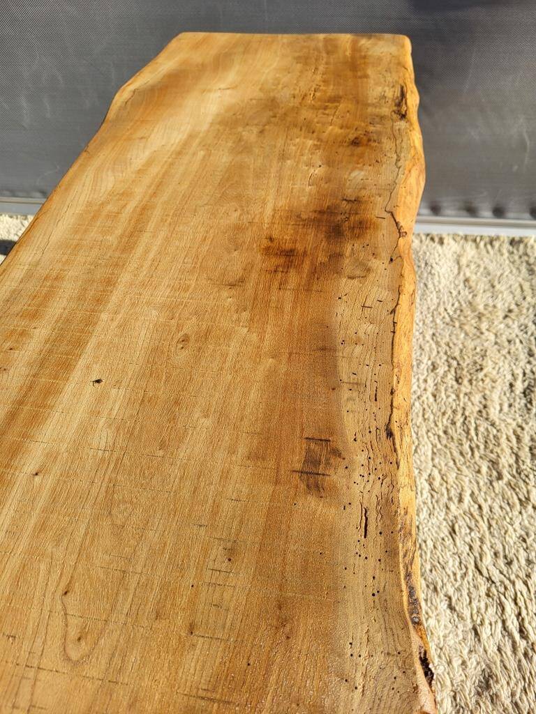 Farmhouse bench-table with a natural feel