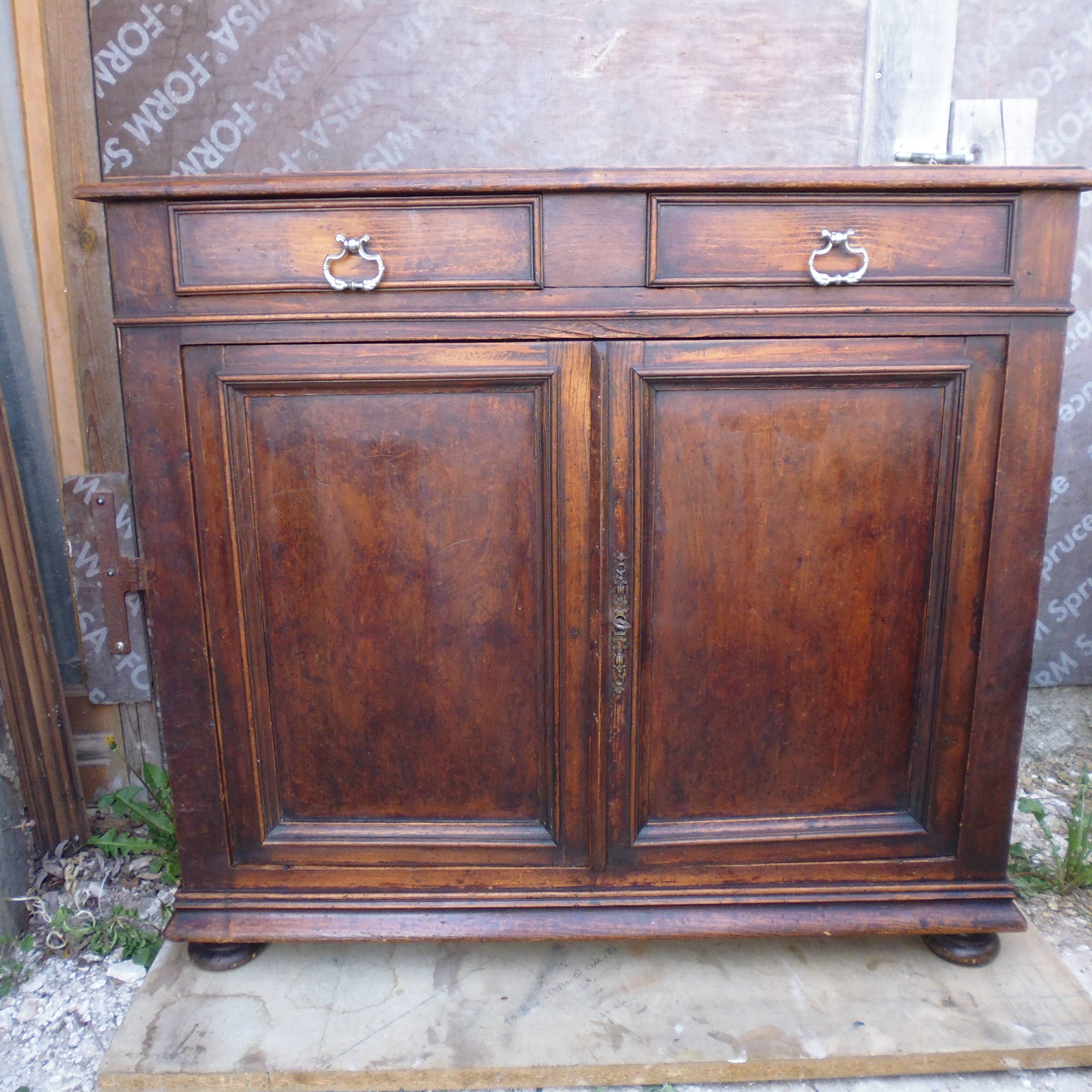 Parisian buffet 2 fir door