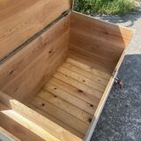 Wooden chest / trunk