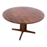 Walnut dining table, mid century modern, Denmark, 1960s.
